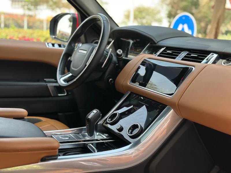 Kırmızı Land Rover Range Rover Sport Autobiography 2021